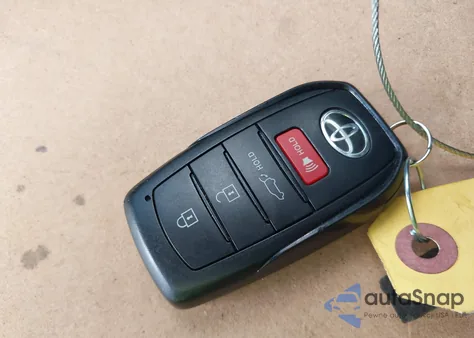 2023 Toyota Corolla Cross Hybrid Xse из США, поврежденный, VIN 7MUFBABG5PV004935